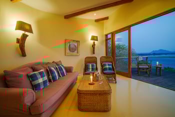 Pumulani Lodge: Sofa