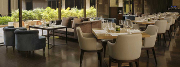 Roseate House: Tische im Restaurant