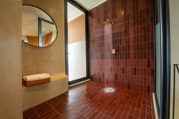 The Ekipa Etosha: Begehbare Dusche