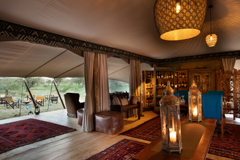 Mara Expedition Camp: Lounge und Deck
