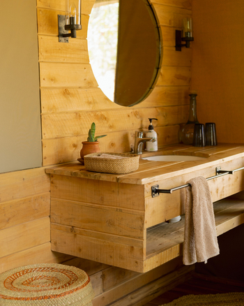 Olkeri Camp: Waschtisch