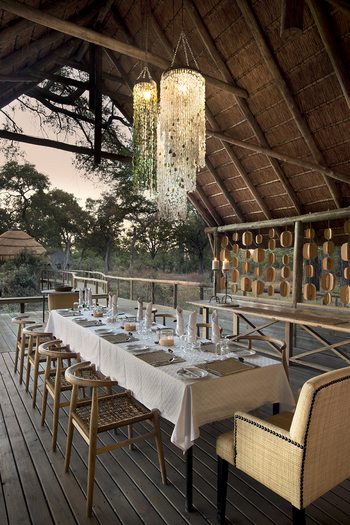 Sable Alley Camp: Esstisch