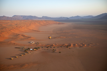 Kwessi Dunes: Umgebung und Heißluftballon