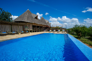 Lake Burunge Tented Lodge: Swimmingpool