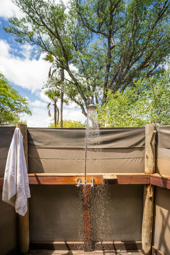 Nata Lodge Nata Lodge: Luxury Tent - Außendusche