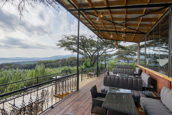 Ngorongoro Lion's Paw: Blick über die Wälder von Ngorongoro