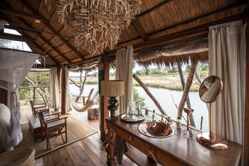 Sindabezi Island Camp: Chalet 1
