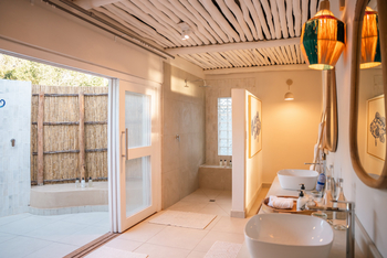 Azura Marlin Beach: Badezimmer