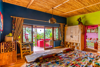 Chameleon Hill Forest Lodge: Ausblick Schlafzimmer