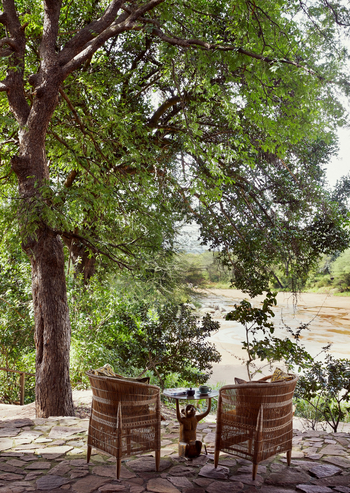 Laba Jongomero: Sitzgelegenheit auf der Terasse