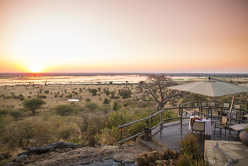 Ngoma Safari Lodge Ngoma Safari Lodge: Tiefstehende Sonne über den Caprivi Flood Plains