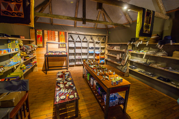 Rra Dinare Camp: Souvenirshop