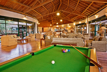 Tarangire Sopa Lodge: Offene Lounge