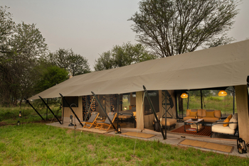 Ubuntu Migration Camp: Family Unit - Exterieur