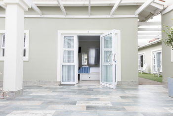 Swakopmund Guesthouse: Eingang zu einer Suite