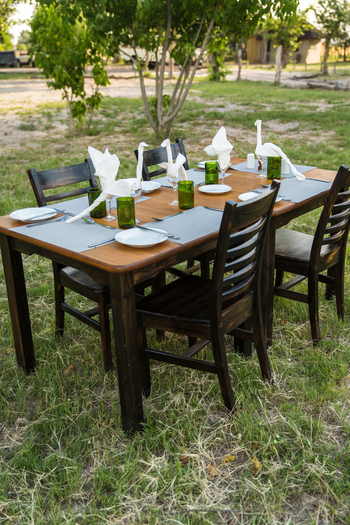 Khwai Guesthouse: Essen im Freien