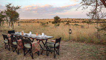 Legendary Songa Migrational Camp: Esstisch