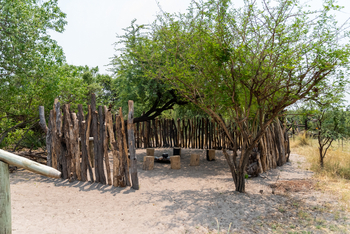 Semowi Nature Camp: Boma