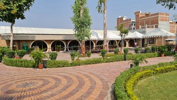 Om Vilas: Restaurant