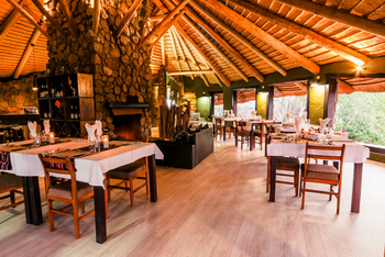 Ondudu Safari Lodge Ondudu Safari Lodge: Restaurant