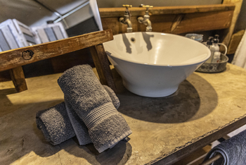 Tlouwana Camp Tlouwana Camp: Waschbecken