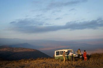 Entamanu Ngorongoro Camp: Sundownerstopp mit Fernblick