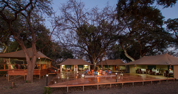 Kadizora Camp: Bar, Lounge und Speisezelt