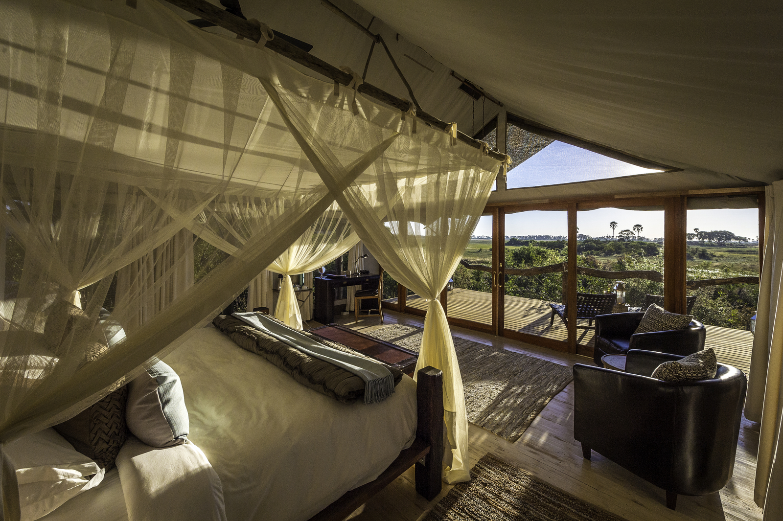 Little Tubu Camp Little Tubu Camp: Doppelbett mit Moskitonetz