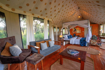 Naona Moru Camp: Private Lounge