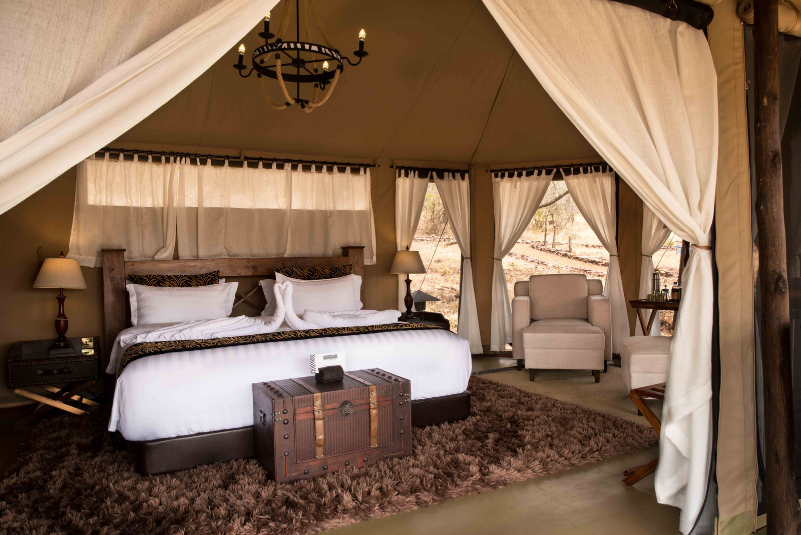 Ole Serai Camp Moru Kopjes Ole Serai Camp Moru Kopjes: Doppelzelt Innenbereich