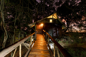 Tintswalo at Siankaba: Epupa Falls Suite