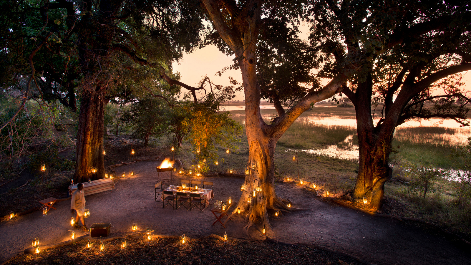 andBeyond Nxabega under Canvas andBeyond Nxabega under Canvas: Laternen Dinner