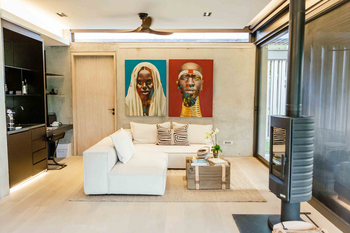 Cheetah Plains Mapogo House: Lounge einer weiteren Suite