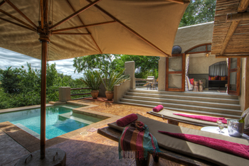 Chobe Game Lodge: Suite - Liegen