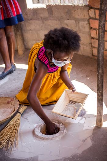 Etosha King Nehale Lodge Etosha King Nehale Lodge: Cultural Experience