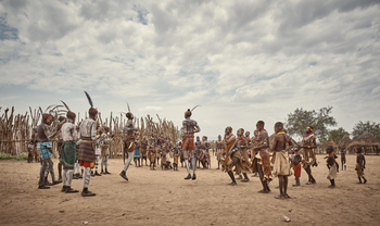 Lale's Camp: Stammeskultur - Kara