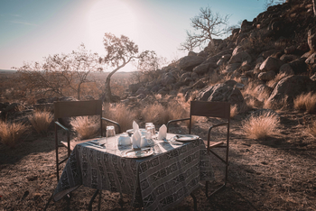 Ohorongo: Bush Dinner