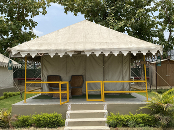 Om Vilas: Luxury Tent - Exterieur