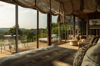 Singita Lebombo Lodge: Suite mit Stoffbaldachin und Panoramafenstern