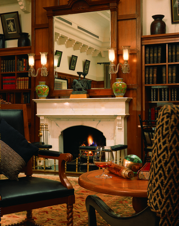 The Oberoi Rajvilas: Rajwada Bar