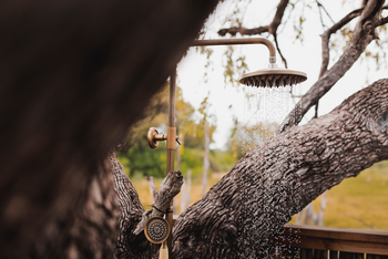 Tuludi Camp: Sky Suite - Regenbrause