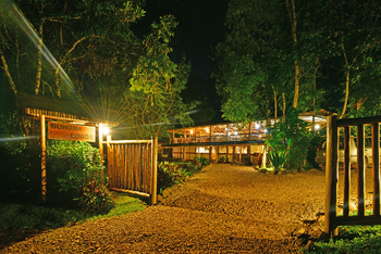 Buhoma Lodge: Eingang