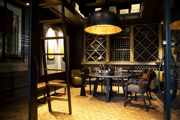 Singita Kwitonda Lodge: Weinkeller