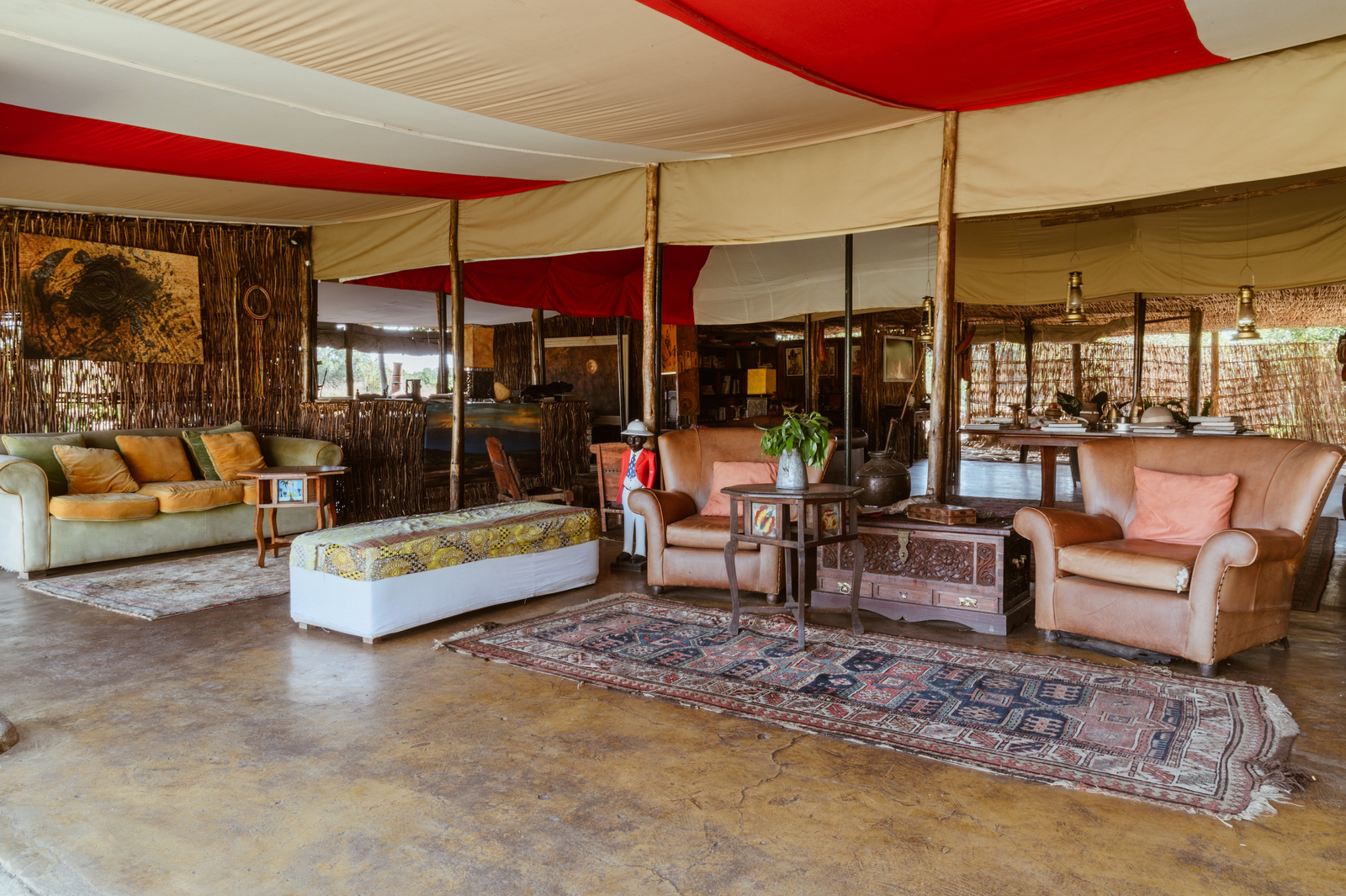 Speke's Camp Speke's Camp: Zeltlounge