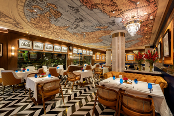 The Claridges: Pickwick Bar