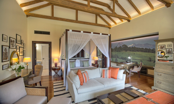 Hemingways Nairobi: Schlafzimmer mit Doppelbett