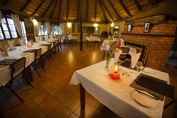 Island Safari Lodge: Restaurant