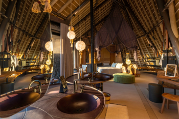 Jao Camp: Bad und Waschtisch