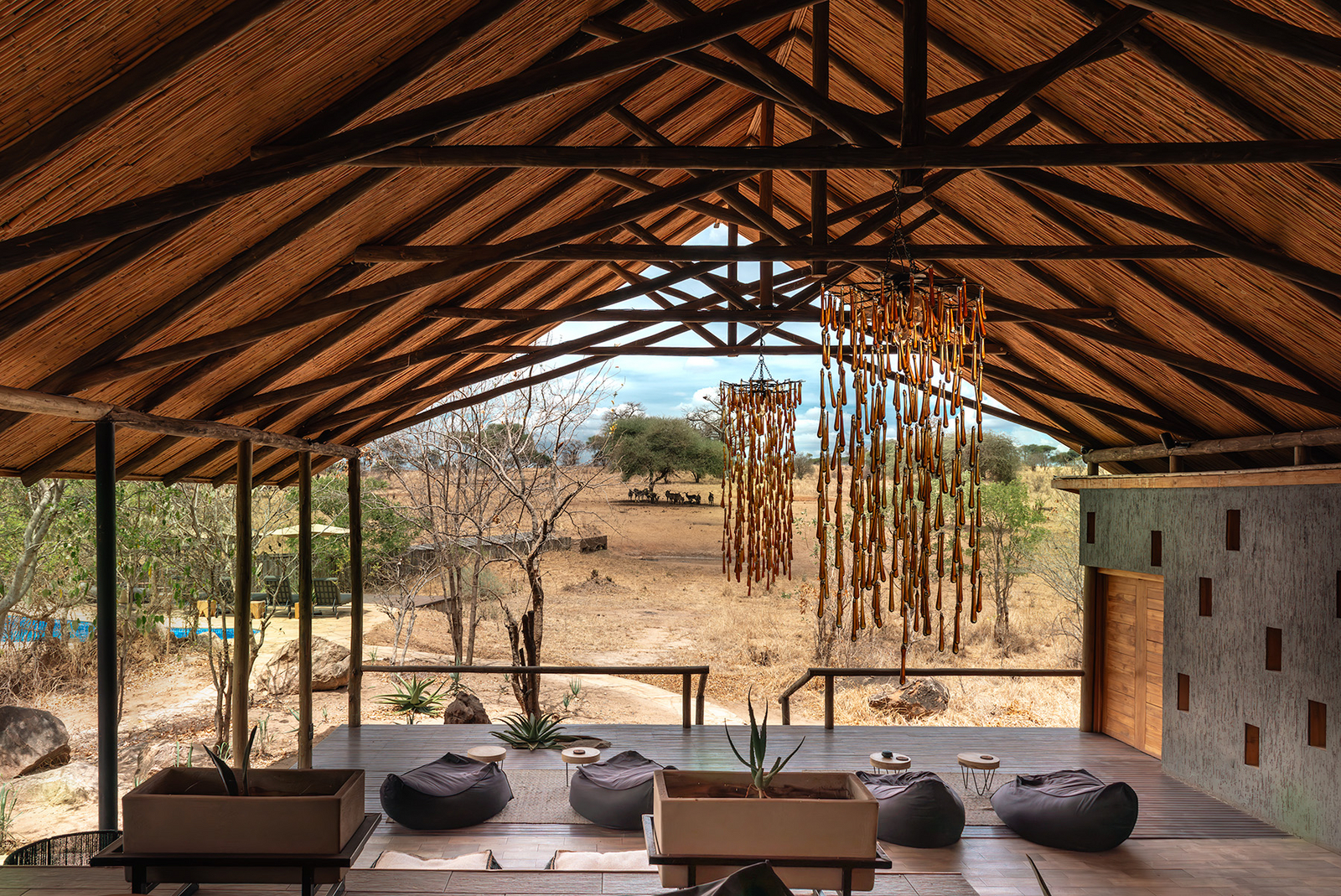 Nimali Tarangire Camp Nimali Tarangire Camp: Empore auf der Poolseite