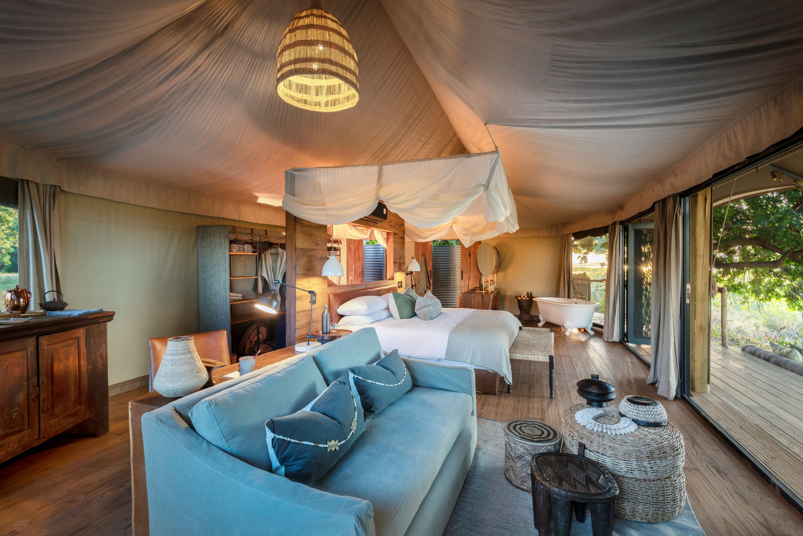 Nyamatusi Mahogany Camp Nyamatusi Mahogany Camp: Schlafzimmer seitlich